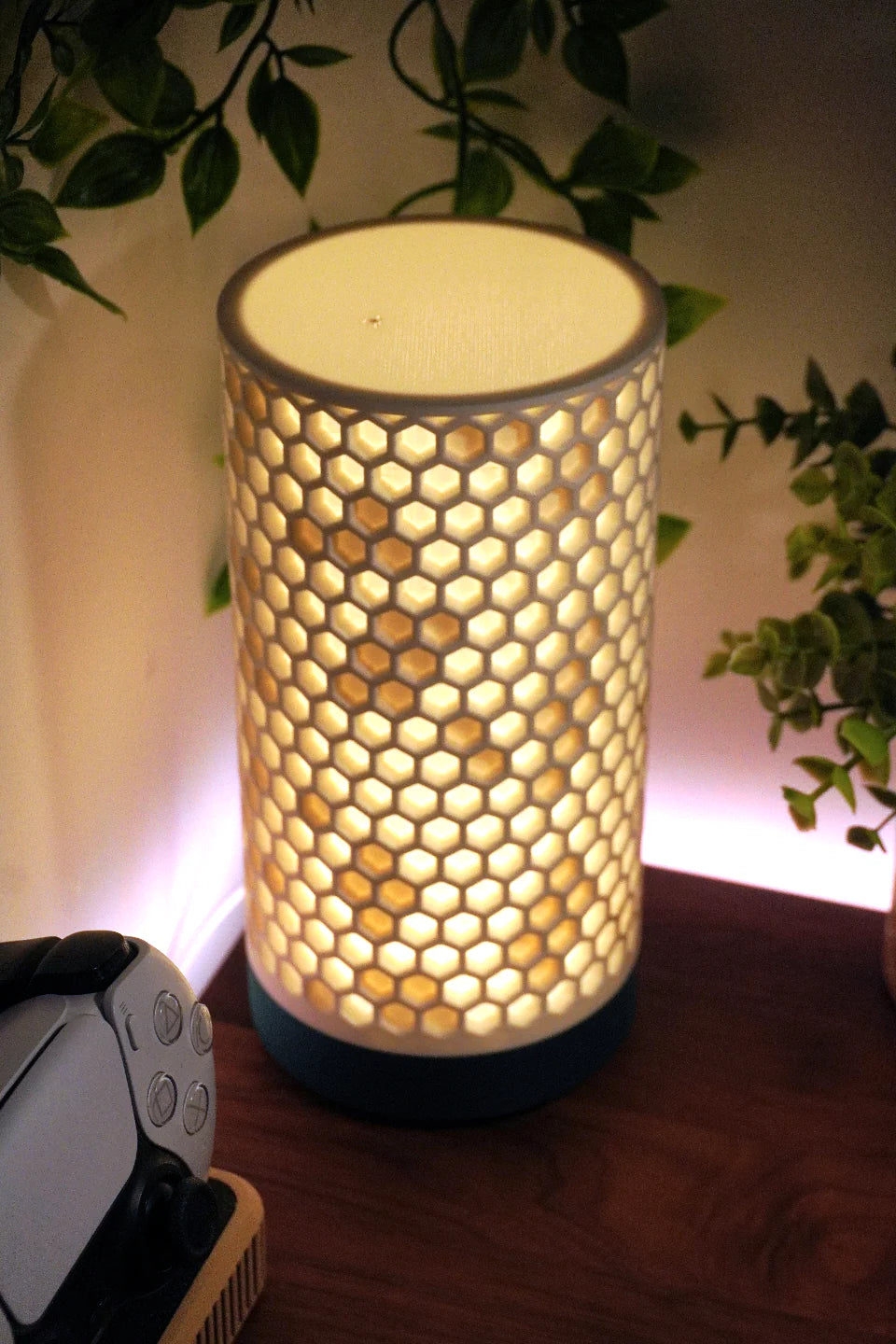 Honeycomb Smart Table Lamp - App Controlled (16M Colours)