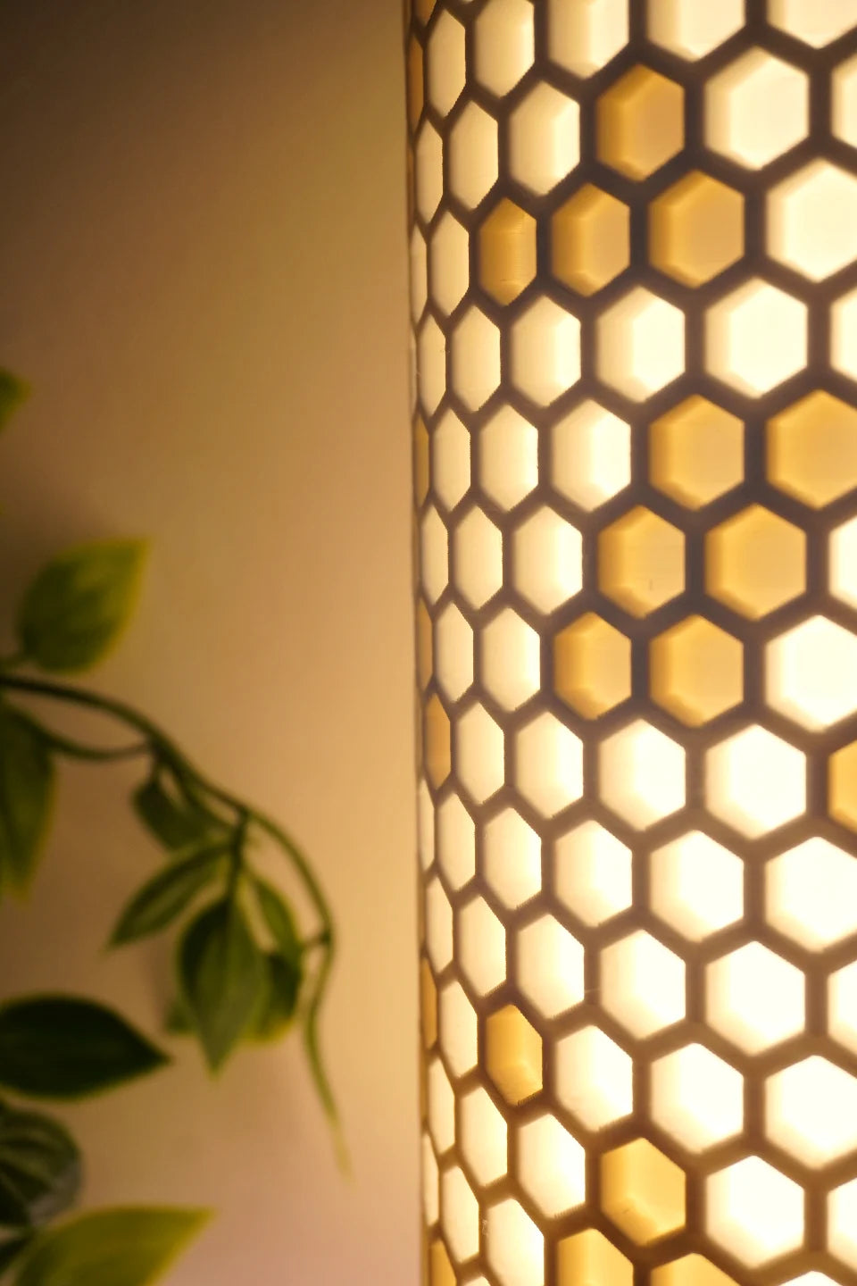Honeycomb Smart Table Lamp - App Controlled (16M Colours)